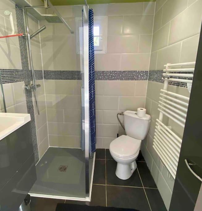Appartement 2-4 Pers. Piscine, Entre Aix Et Cassis La Destrousse Luaran gambar