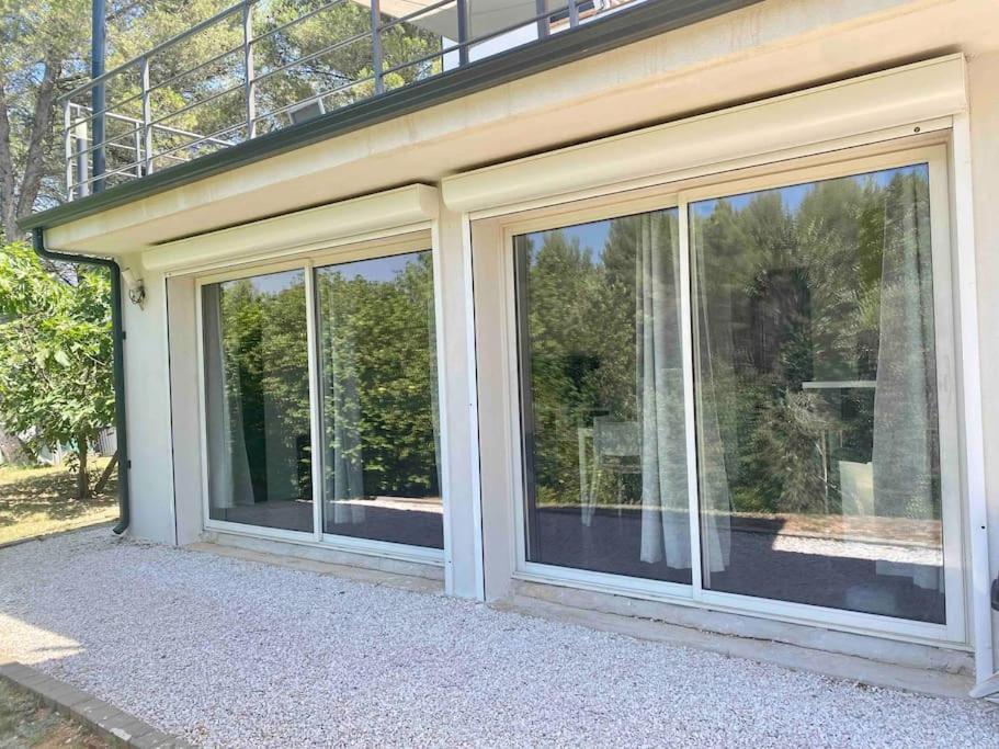 Appartement 2-4 Pers. Piscine, Entre Aix Et Cassis La Destrousse Luaran gambar