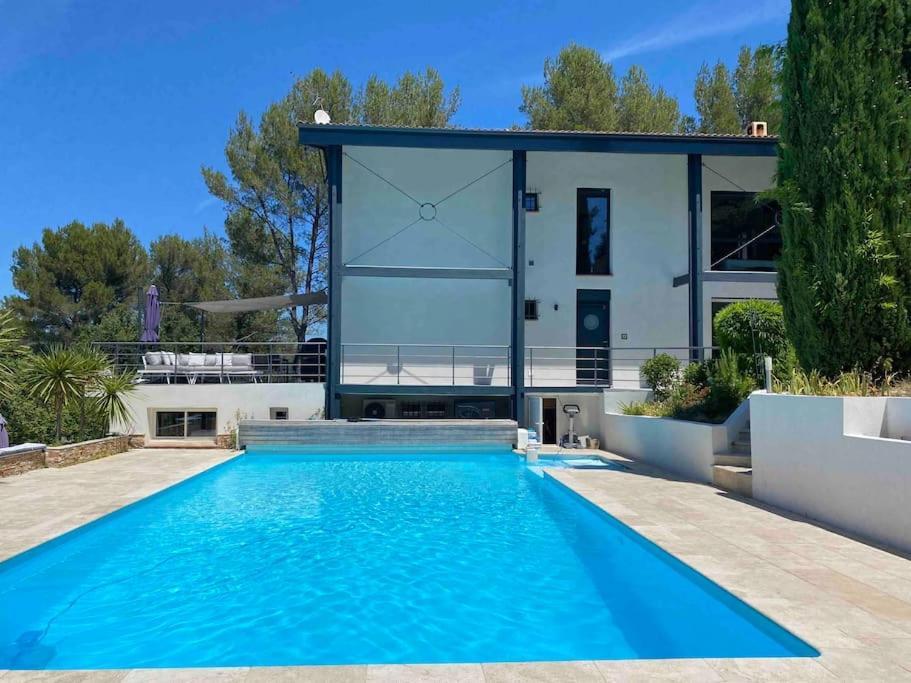 Appartement 2-4 Pers. Piscine, Entre Aix Et Cassis La Destrousse Luaran gambar