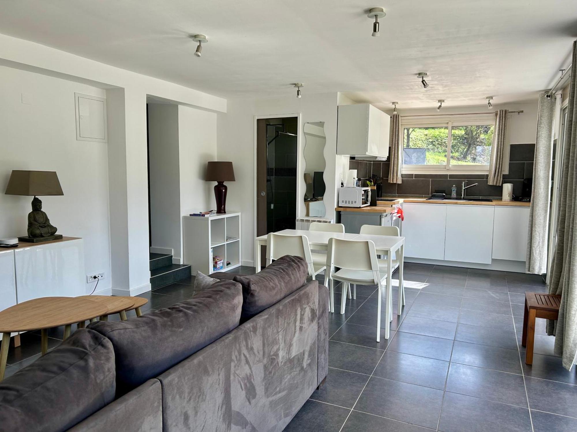 Appartement 2-4 Pers. Piscine, Entre Aix Et Cassis La Destrousse Luaran gambar